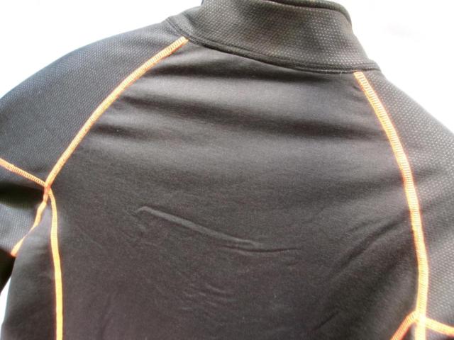 Size M
DAYTONA
DI002FA
Windproof and thermal full-zip innerwear