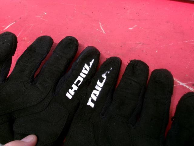 Size XL
RSTaichi
RST 442
Raptor mesh glove
Black / Red / White