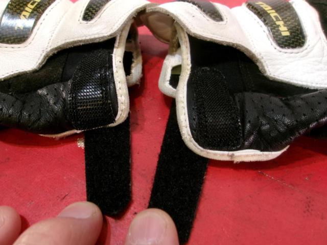 Size XL
RSTaichi
RST 442
Raptor mesh glove
Black / Red / White