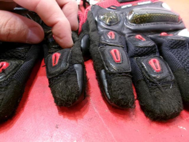 Size XL
RSTaichi
RST 442
Raptor mesh glove
Black / Red / White