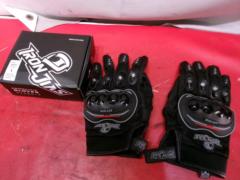 Size L
IRON
JIAS
MAD01
Mesh glove
Unused item