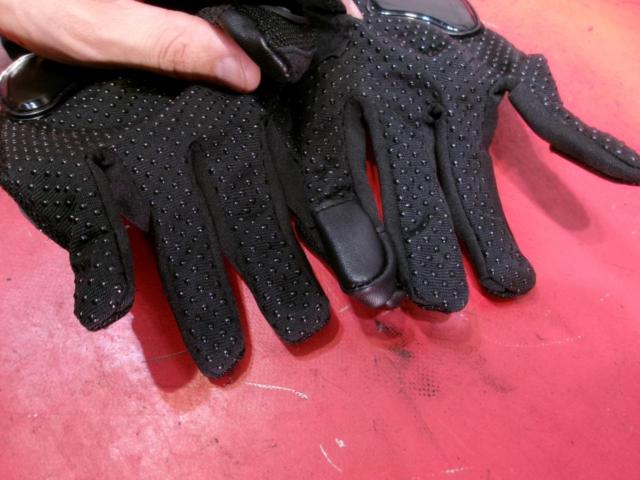 Size L
IRON
JIAS
MAD01
Mesh glove
Unused item