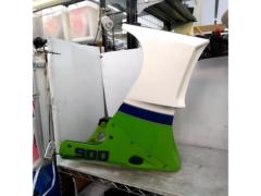 9KAWASAKI
Genuine under cowl