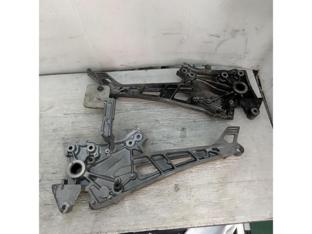 9KAWASAKI
GPZ900R genuine step