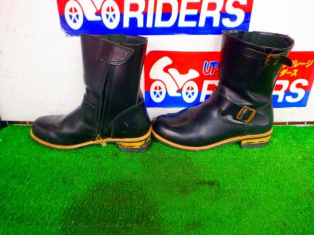 WILD
WING
Touring leather boots