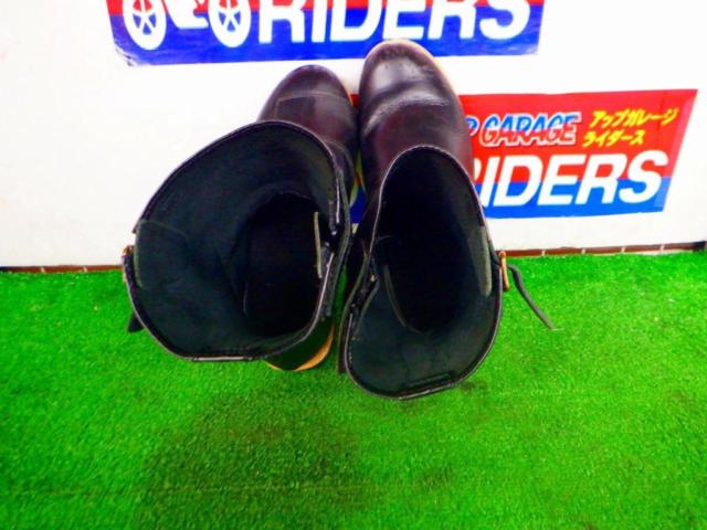 WILD
WING
Touring leather boots