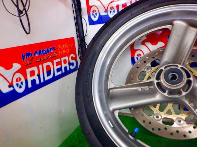 7HONDA
Genuine tire wheel set