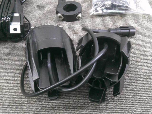 メーカー不明 汎用フォグランプ LED 2ケセット