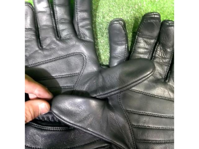 Size XL
HARLEY-DAVIDSON
Leather Gloves