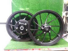 CB1300SF(25年式より取り外し)【HONDA】純正 前後ホイールセット (F)J17 M/C×MT3.50(R)J17M/C×MT5.50