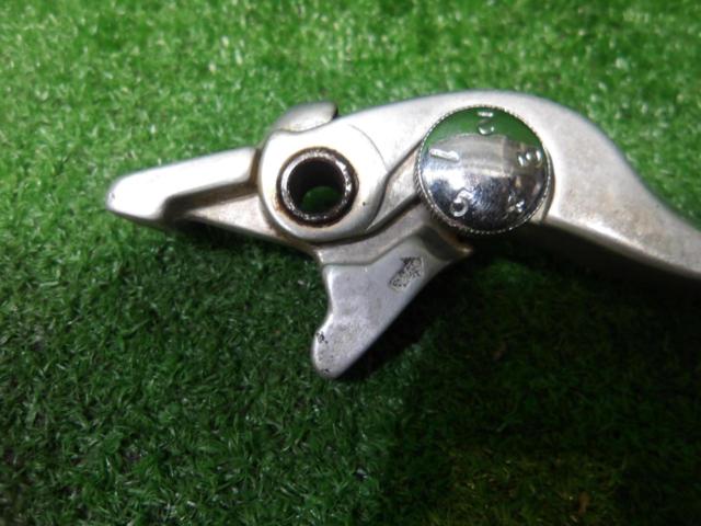 Glass Tracker
(Removed in 2003)
SUZUKI genuine
Brake / clutch lever