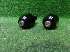 Unknown Manufacturer
Bar Ends Black
Approximately 15mm in diameter