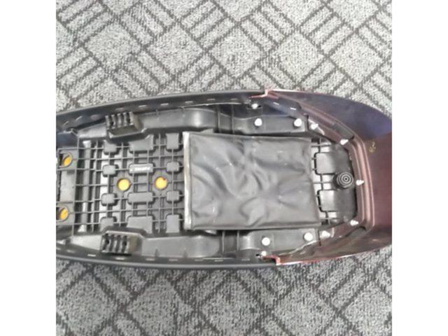 ワケアリ 【YAMAHA】 SR400 FI車 3HT 純正 シート