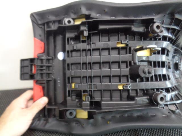 【K&H】 CRF1000L アフリカツイン ローシート スポンジ入替 赤/白/黒 S-8203r