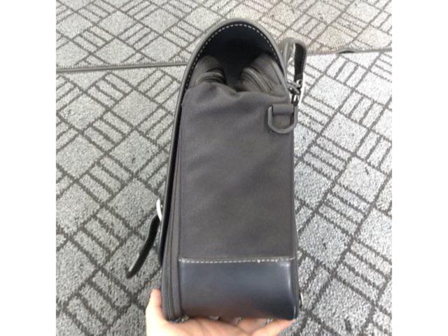 Wakeari
HenlyBegins Saddlebag
DHS-19
22L