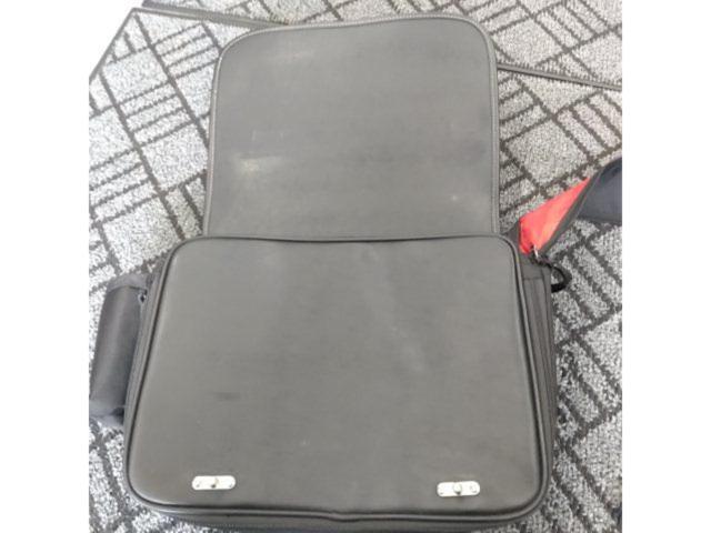 Wakeari
HenlyBegins Saddlebag
DHS-19
22L