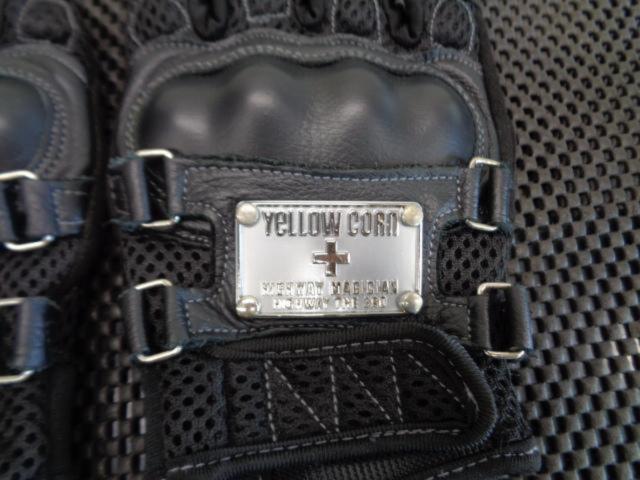 YeLLOW
CORN
Half Finger mesh glove
L size