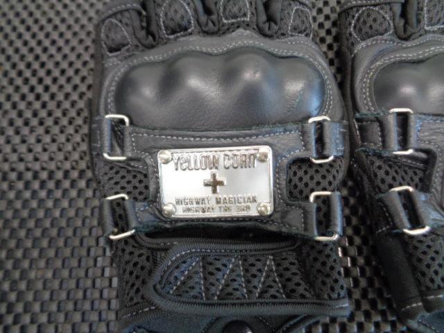 YeLLOW
CORN
Half Finger mesh glove
L size