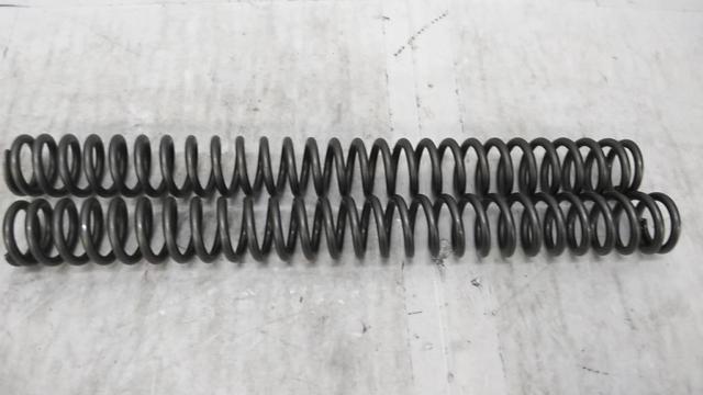 9【2分割】YAMAHA フロントフォークスプリング