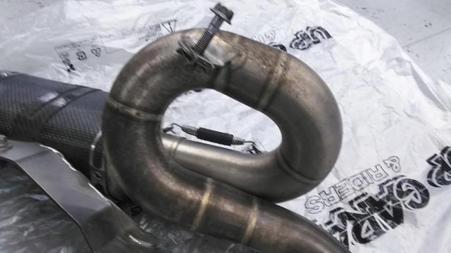 9AKRAPOVIC レーシングライン カーボンマフラー