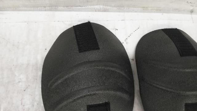 [2 division] manufacturer unknown
Soft protector