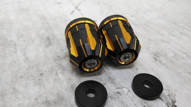 92-part DAYTONA
Handlebar end plug
