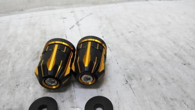 92-part DAYTONA
Handlebar end plug