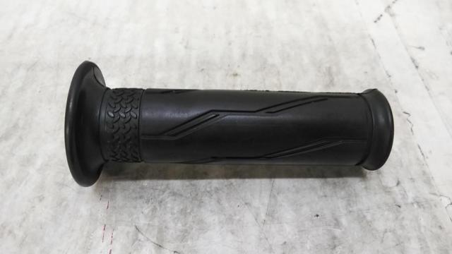 9【2分割】YAMAHA グリップ