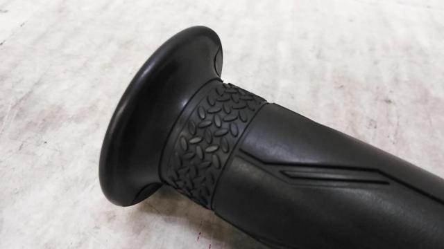 9【2分割】YAMAHA グリップ