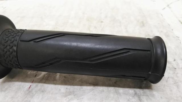 9【2分割】YAMAHA グリップ