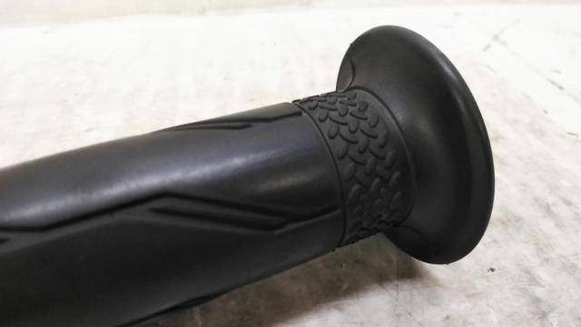 9【2分割】YAMAHA グリップ