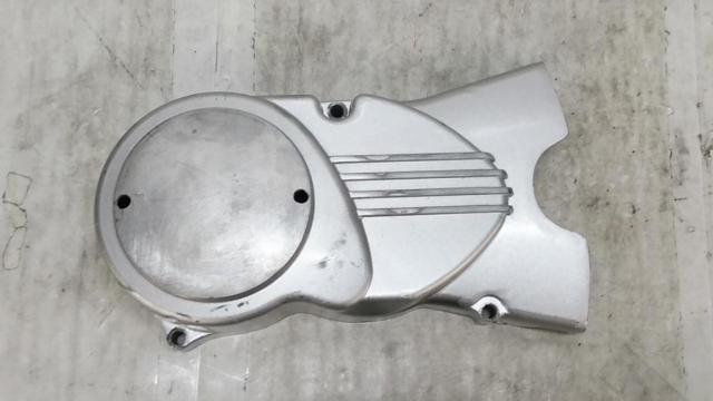 3メーカー不明 ジェネレーターカバー