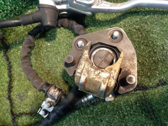 【KAWASAKI】純正 フロントキャリパーマスターセット KSR-2(年式不明)外し