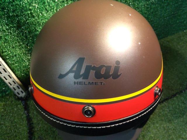 Arai CLASSIC
AIR
BLITZ
Full-face helmet
Brown
Size: Equivalent to M (57-58cm)