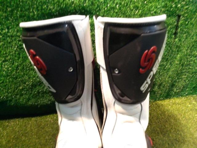 [SPEED
BIKERSB1001
Racing boots
Size: 43