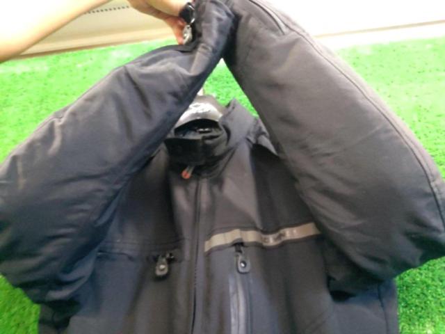 KOMINE Protect Short Winter Jacket
Size: L
black
Part number: 07-584