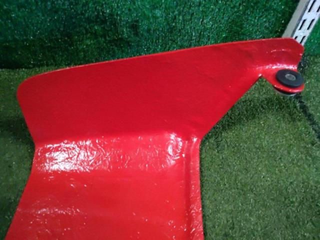 [Manufacturer unknown]
FRP
Tail cowl
Z400FX (year unknown) removed