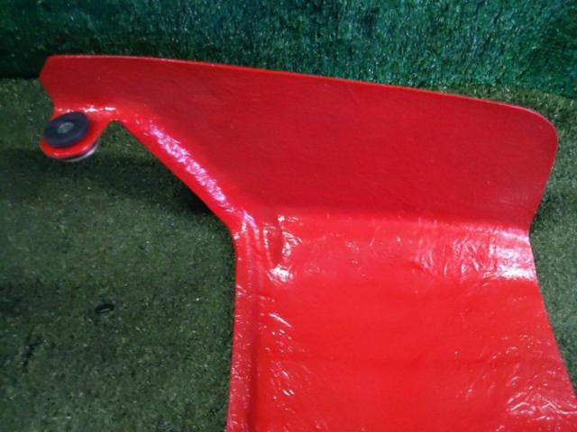 [Manufacturer unknown]
FRP
Tail cowl
Z400FX (year unknown) removed