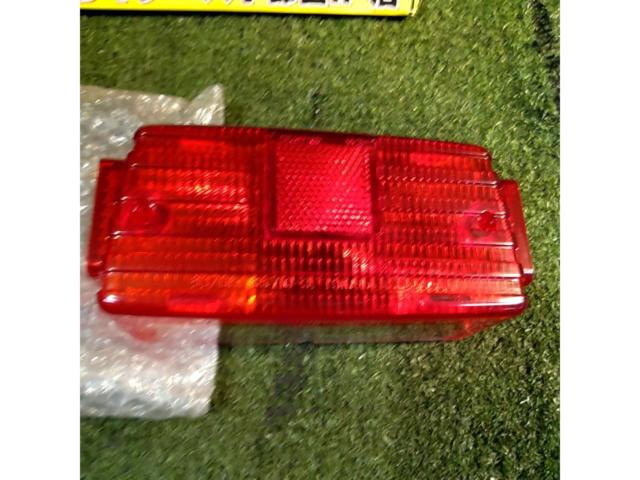 Genuine SUZUKI 35710-31 part
Tail lens
Birdie 50 (Year unknown)
Unused