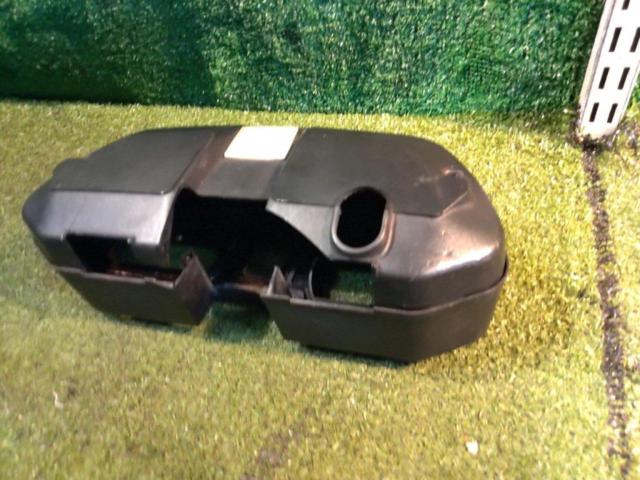 *Sold as-is with holes. KAWASAKI genuine meter cover.
Upper & Lower
GPZ400F2