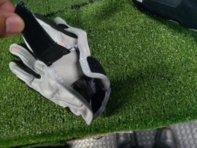 KUSHITANI Mesh Gloves
Size:
XL