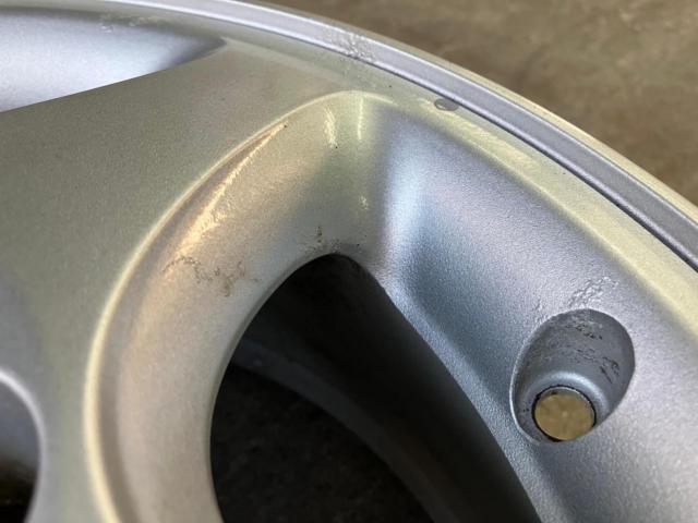 【日産純正】 日産純正14インチアルミホイール
