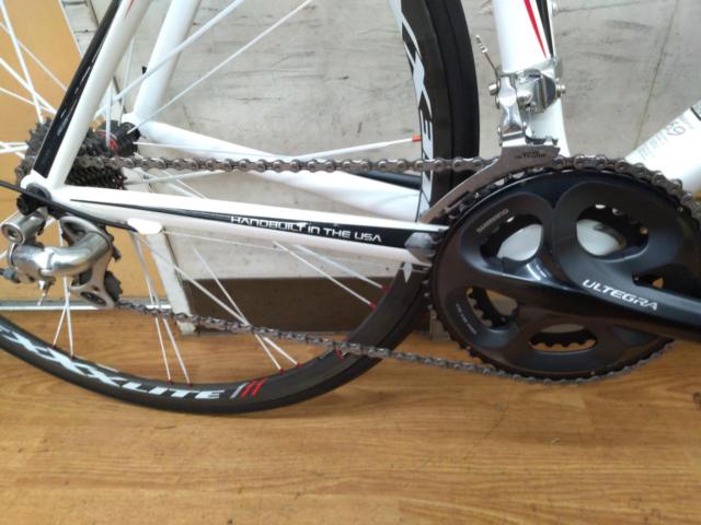 ※左前ブレーキ仕様 TREK MADONE 6.9 2010年モデル 700×23c 2×10s カーボンロードバイク ホワイト