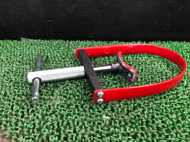 メーカー不明 U字型 プーリーホルダー