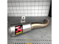 AKRAPOVIC
Slip online GP-STYLE
YZF-R25(14-21)/R3(15-21)/MT-25/03(15-21)