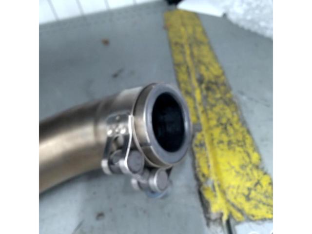 AKRAPOVIC
Slip online GP-STYLE
YZF-R25(14-21)/R3(15-21)/MT-25/03(15-21)