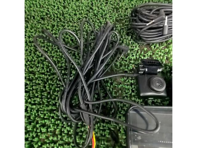 COMTEC
ZDR038
Front and rear 2-camera digital rearview mirror type dashcam