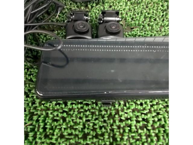 COMTEC
ZDR038
Front and rear 2-camera digital rearview mirror type dashcam