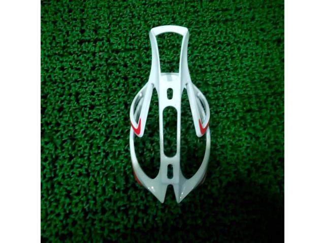 SPECIALIZED Rib Cage 樹脂製ボトルケージホワイト