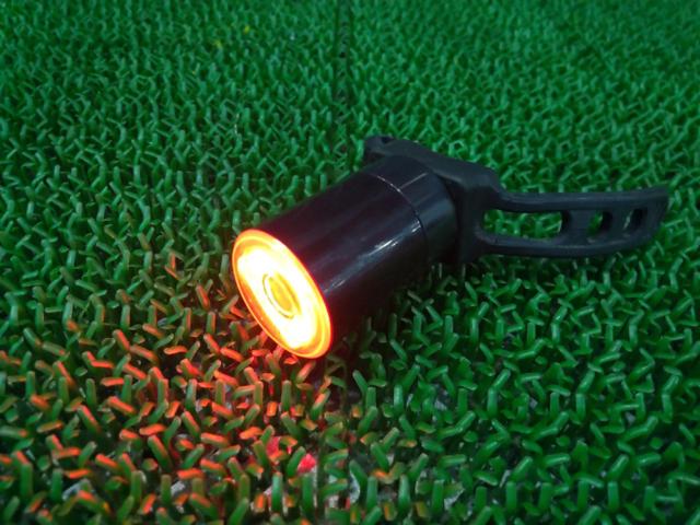 メーカー不明 USB充電式リアライト